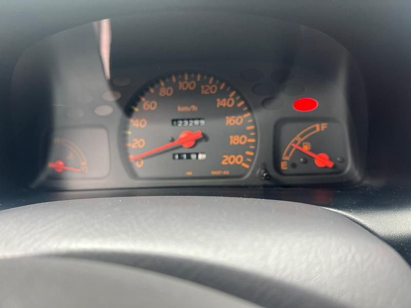 Rot Gebraucht 1999 Honda Logo Kleinwagen | 1.600 € (Fairer Preis) - Bild 1/4