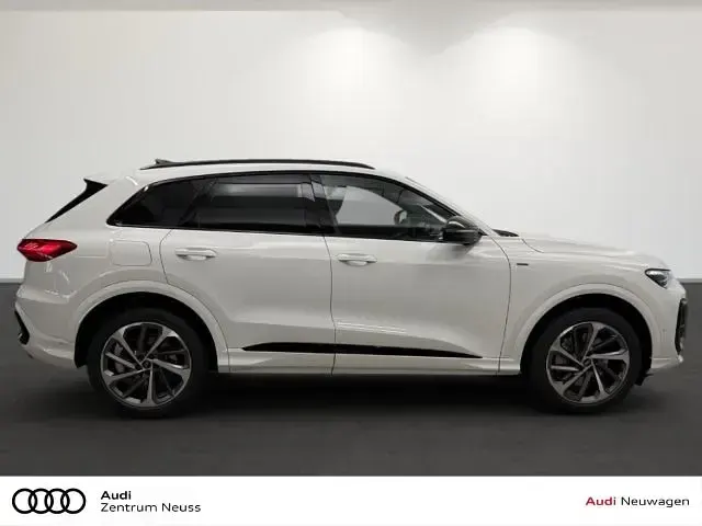 Gebraucht Audi Q5 Sport 299 PS (219 kW) 2026 Weiss SUV