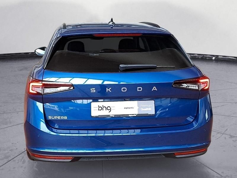 Neu Skoda Superb Selection 150 PS (110 kW) 2025 Blau Kombi