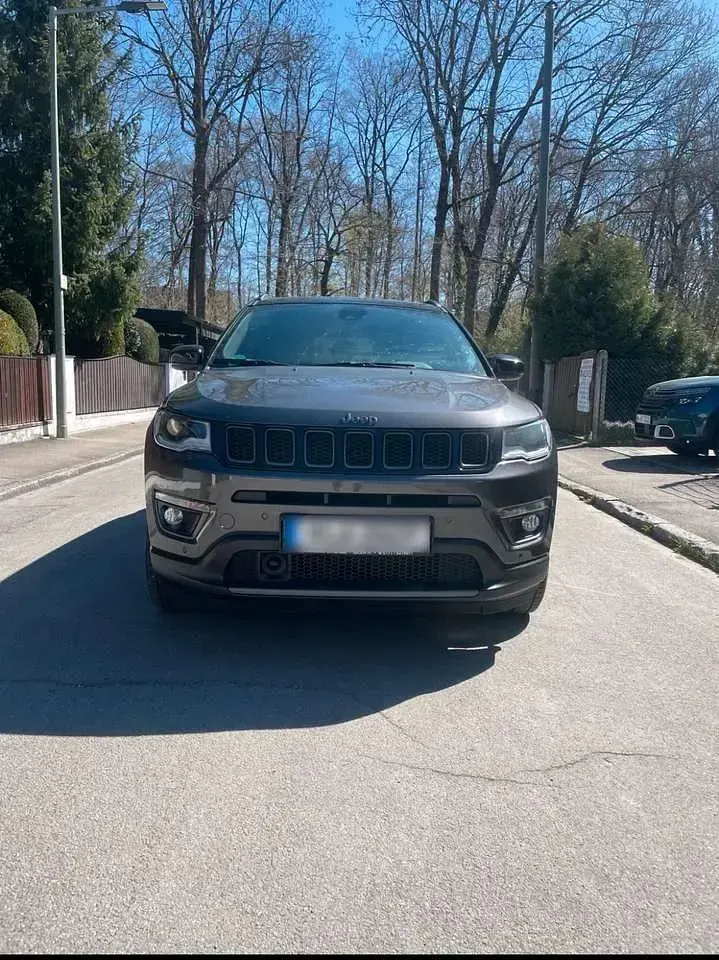 Used Jeep Compass 241 HP (177 kW) 2020 Grey SUV