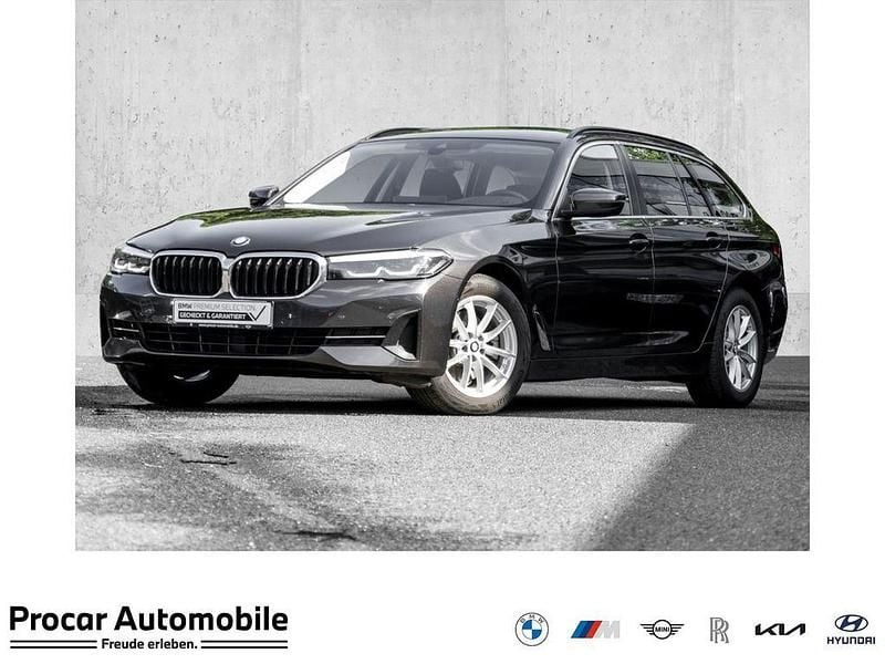 Sophistograu brillanteffekt me Gebraucht 2021 BMW 520 Kombi | 22.880 € (Superpreis) - Bild 1/4