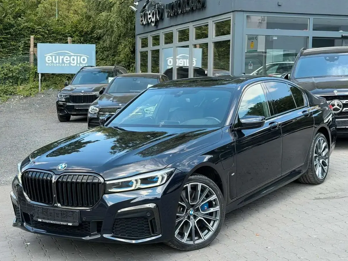 Gebraucht BMW 745e M Sport 394 PS (289 kW) 2020 Schwarz Limousine