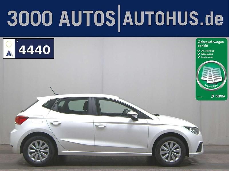Candy weiss Gebraucht 2021 Seat Ibiza Style Limousine | 9.980 € (Superpreis) - Bild 1/4