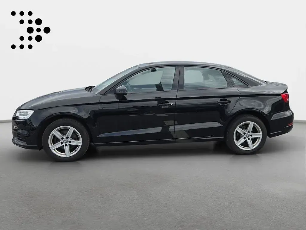 Gebraucht Audi A3 Design 116 PS (85 kW) 2018 Mythosschwarz metallic Limousine