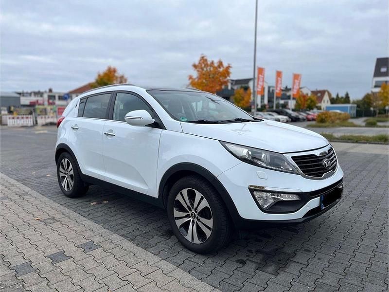 Casa white Gebraucht 2013 Kia Sportage Spirit SUV | 7.970 € (Fairer Preis) - Bild 1/4