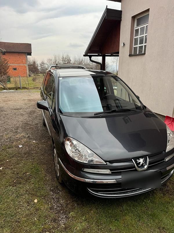Gebraucht Peugeot 807 136 PS (100 kW) 2009 Grau Van / Kleinbus