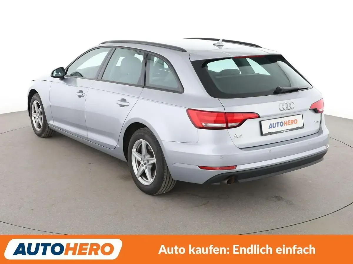 Gebraucht Audi A4 Comfort 150 PS (110 kW) 2018 Grau Kombi