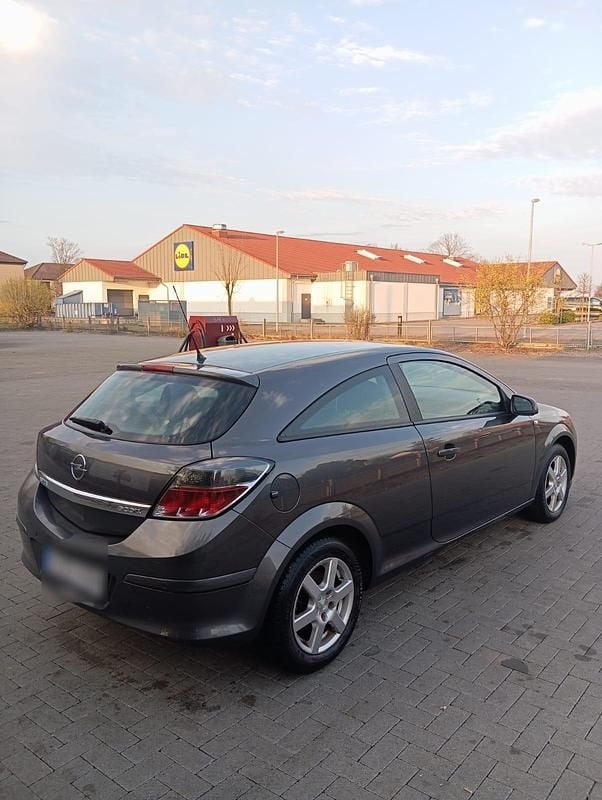 Gebraucht Opel Astra GTC 90 PS (66 kW) 2009 Coupé