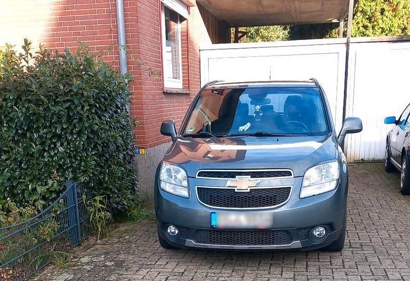 Gebraucht Chevrolet Orlando 136 PS (100 kW) 2011 Grau Van / Kleinbus