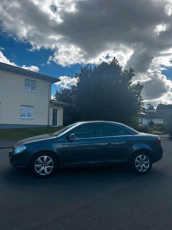 Second-hand VW Eos 150 CP (110 kW) 2007 Gri Cabrio