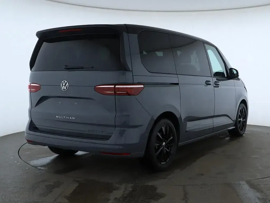 Używany VW Multivan Edition 150 KM (110 kW) 2024 Szary Minivan