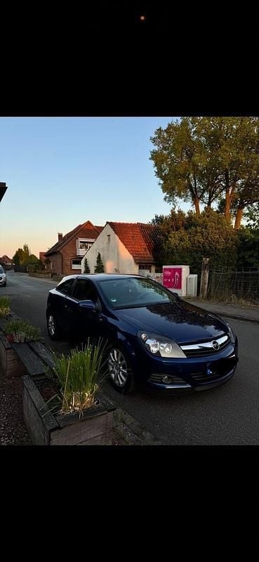 Gebraucht Opel Astra GTC 105 PS (77 kW) 2006 Blau Coupé