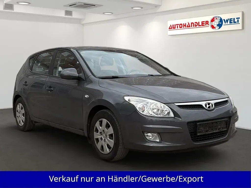 Gebraucht Hyundai i30 122 PS (89 kW) 2008 Grau Limousine