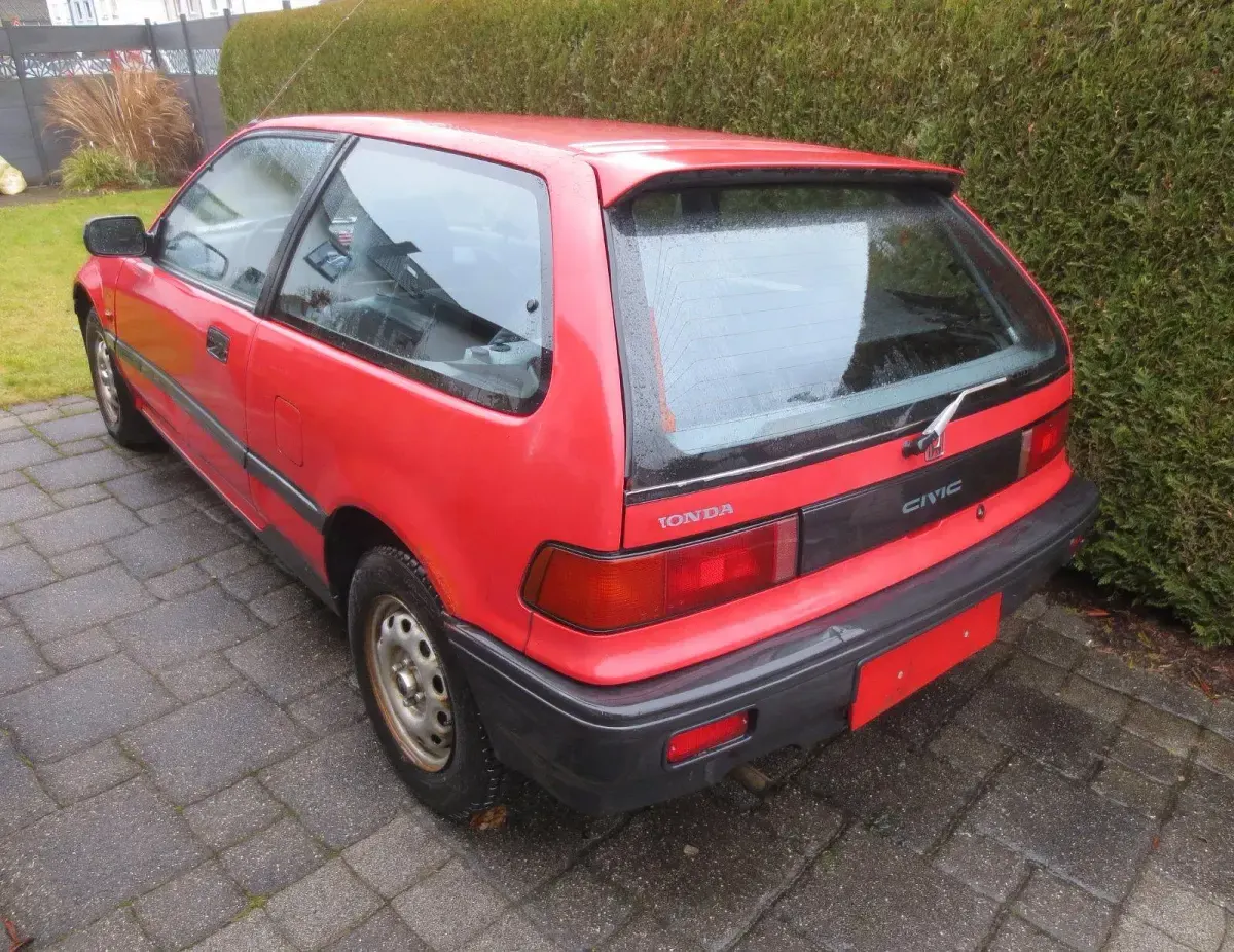 Gebraucht Honda Civic 75 PS (55 kW) 1990 Rot Limousine