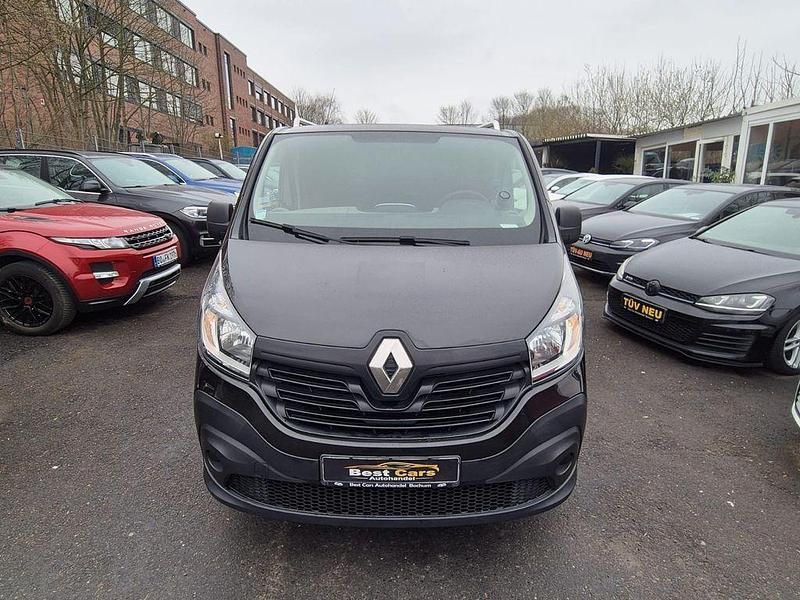 Gebraucht Renault Trafic 95 PS (69 kW) 2017 Schwarz Van / Kleinbus