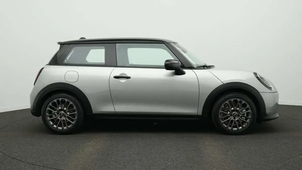 Gebraucht Mini Cooper S Classic 204 PS (150 kW) 2025 Grau Kleinwagen