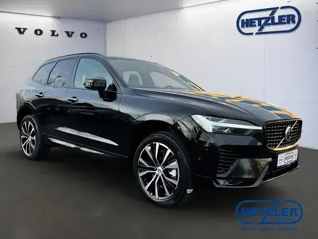 Gebraucht Volvo XC60 Plus 250 PS (183 kW) 2025 Onyx black / metallic SUV