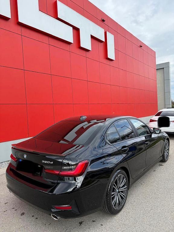 Gebraucht BMW 320 190 PS (139 kW) 2020 Schwarz Limousine