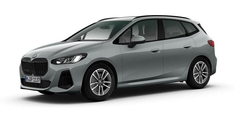 Grau Neu 2025 BMW 218 Active Tourer Shadowline Van / Kleinbus | 45.710 € - Bild 1/4