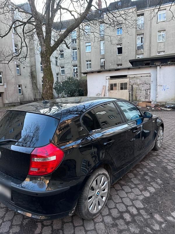 Gebraucht BMW 116 116 PS (85 kW) 2007 Schwarz Kleinwagen