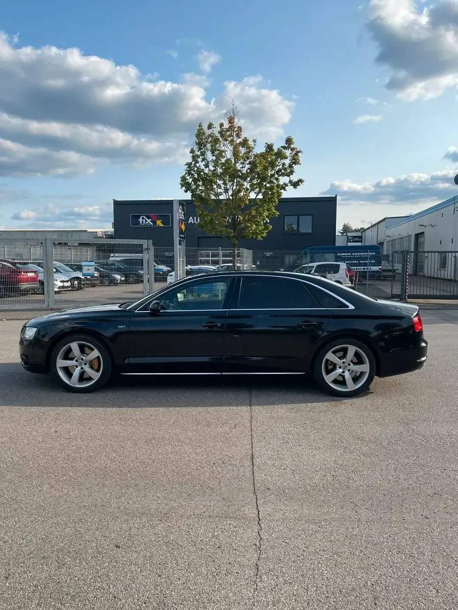 Gebraucht Audi A8L Ambiente 358 PS (263 kW) 2011 Blau Limousine