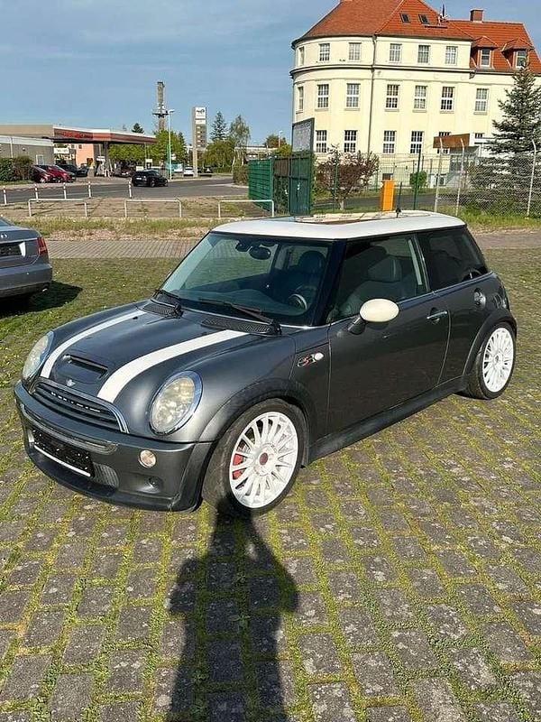 Silber Gebraucht 2004 Mini Cooper S Coupé Coupé | 9.995 € - Bild 1/4