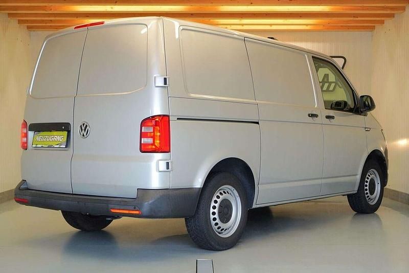 Gebraucht VW Transporter 102 PS (75 kW) 2020 Silber Van