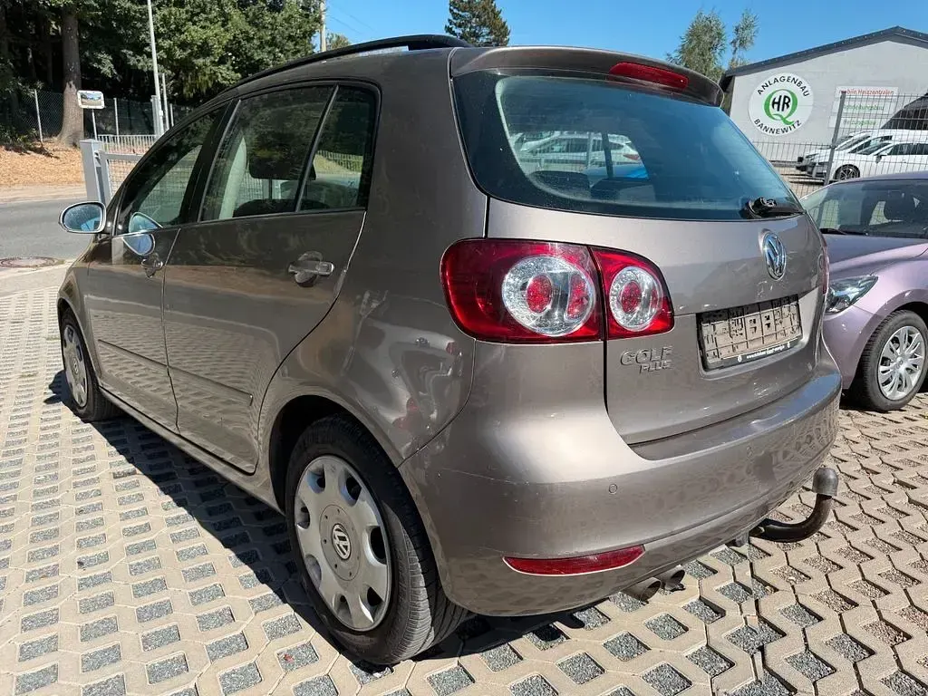 Gebraucht VW Golf Plus 122 PS (89 kW) 2009 Braun Van / Kleinbus
