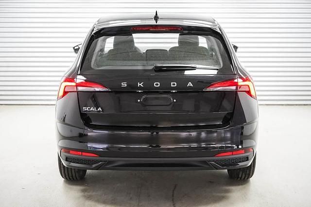 Neu Skoda Scala Selection 116 PS (85 kW) 2026 Black magic metallic (1z) black magic metallic (1z) Kleinwagen