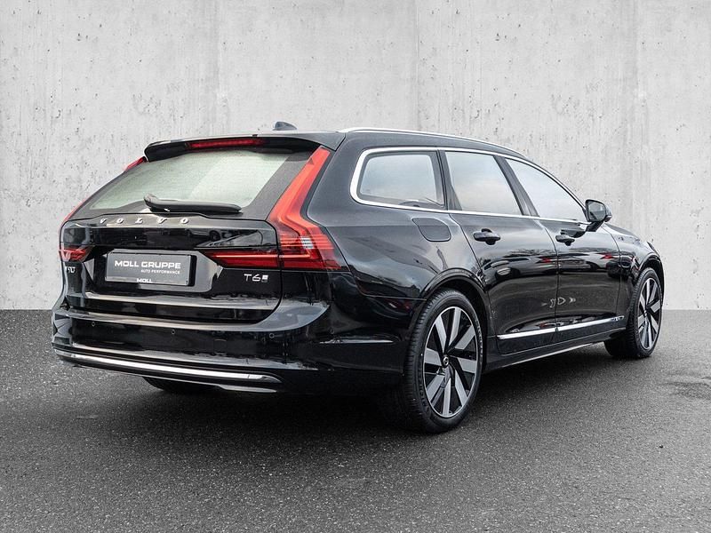 Gebraucht Volvo V90 Plus 253 PS (186 kW) 2025 Onyx black Kombi