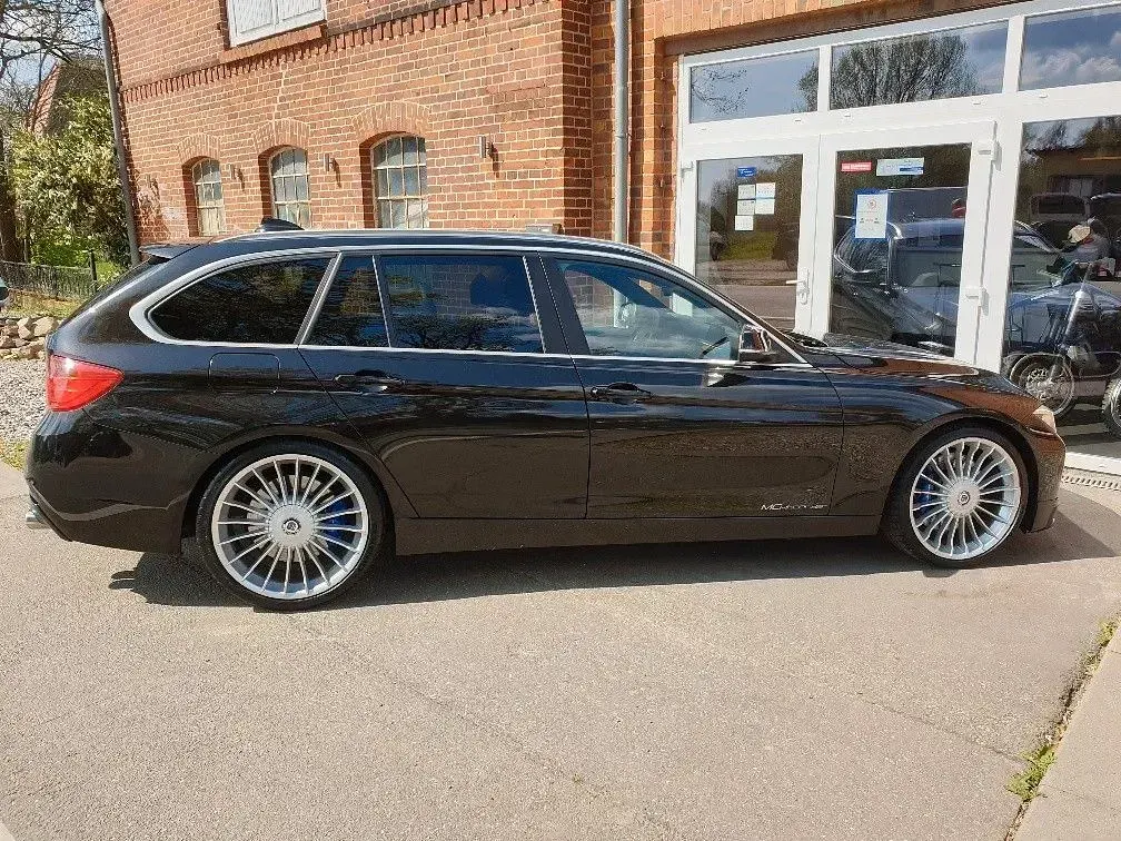 Gebraucht Alpina D3 350 PS (257 kW) 2015 Schwarz met Kombi