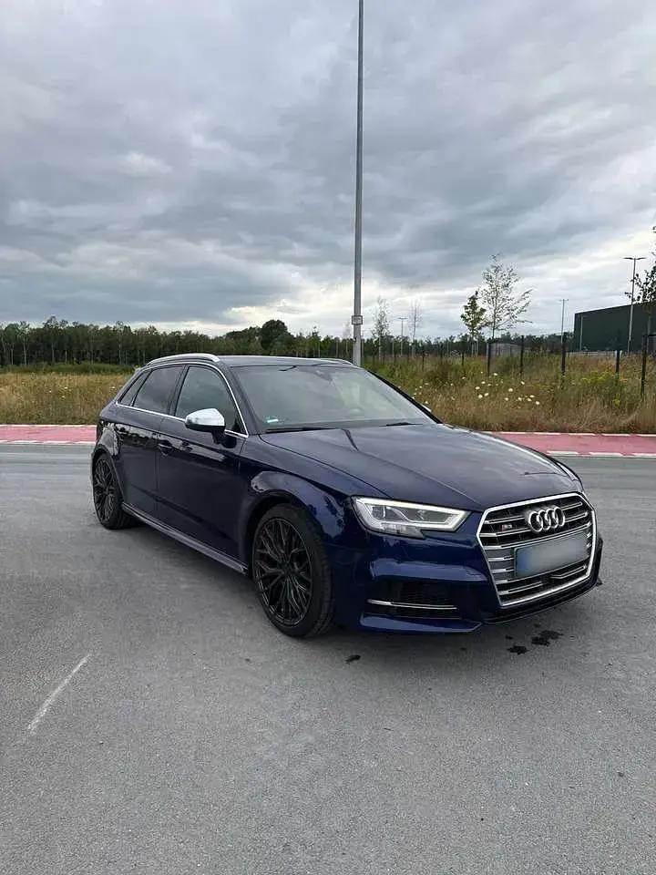Gebraucht Audi S3 Premium 300 PS (220 kW) 2019 Blau Limousine