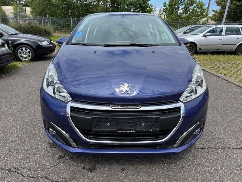 Blau Gebraucht 2015 Peugeot 208 Active Kleinwagen | 5.999 € (Fairer Preis) - Bild 1/4