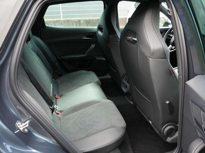 Second-hand Cupra Formentor VZ 272 CP (200 kW) 2025 Gri SUV