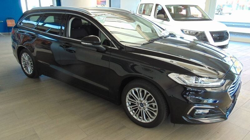 Schwarz Gebraucht 2023 Ford Mondeo Limousine | 21.945 € (Guter Preis) - Bild 1/4