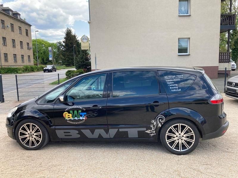 Gebraucht Ford S-MAX Ambiente 145 PS (106 kW) 2008 Schwarz Van / Kleinbus