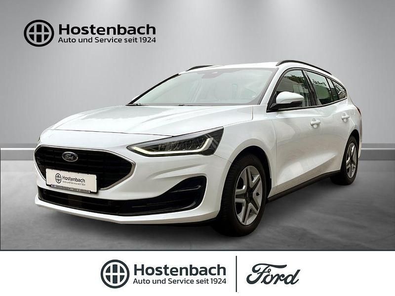Weiß Gebraucht 2022 Ford Focus Cool & Connect Kombi | 17.980 € (Superpreis) - Bild 1/4
