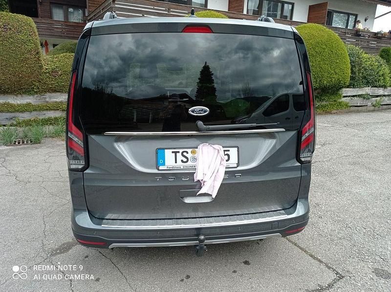 Grau Gebraucht 2024 Ford Tourneo Connect Active Van / Kleinbus | 28.500 € (Fairer Preis) - Bild 1/4