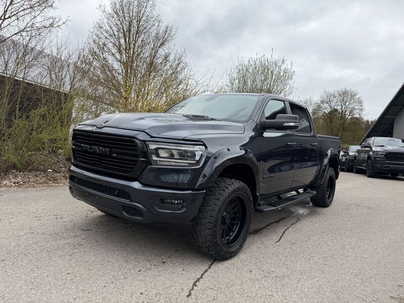 Blau Gebraucht 2020 Dodge Ram Abholung | 42.900 € (Guter Preis) - Bild 1/4