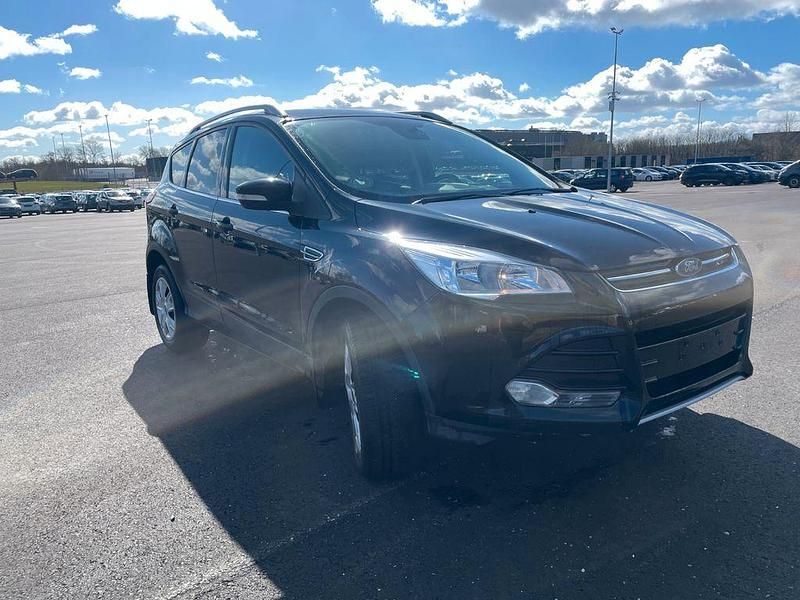 Używany Ford Kuga Titanium 150 KM (110 kW) 2016 Czarny SUV