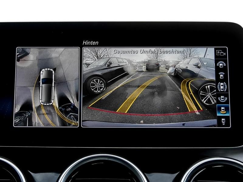 Gebraucht Mercedes C300e Avantgarde 194 PS (142 kW) 2020 Blau Limousine