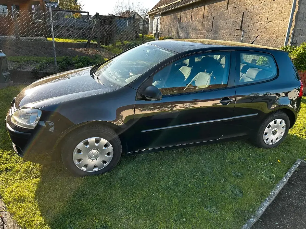 Gebraucht VW Golf IV 80 PS (58 kW) 2006 Schwarz Limousine