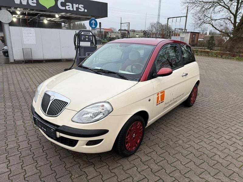 Gebraucht Lancia Ypsilon 95 PS (69 kW) 2006 Rot Kleinwagen