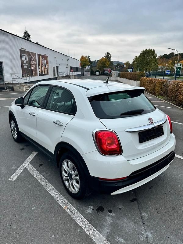 Weiß Gebraucht 2015 Fiat 500X SUV | 8.900 € (Fairer Preis) - Bild 1/4