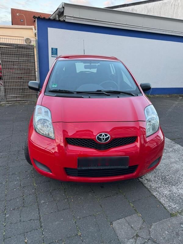 Rot Gebraucht 2009 Toyota Yaris Kleinwagen | 4.800 € (Etwas zu teuer) - Bild 1/4