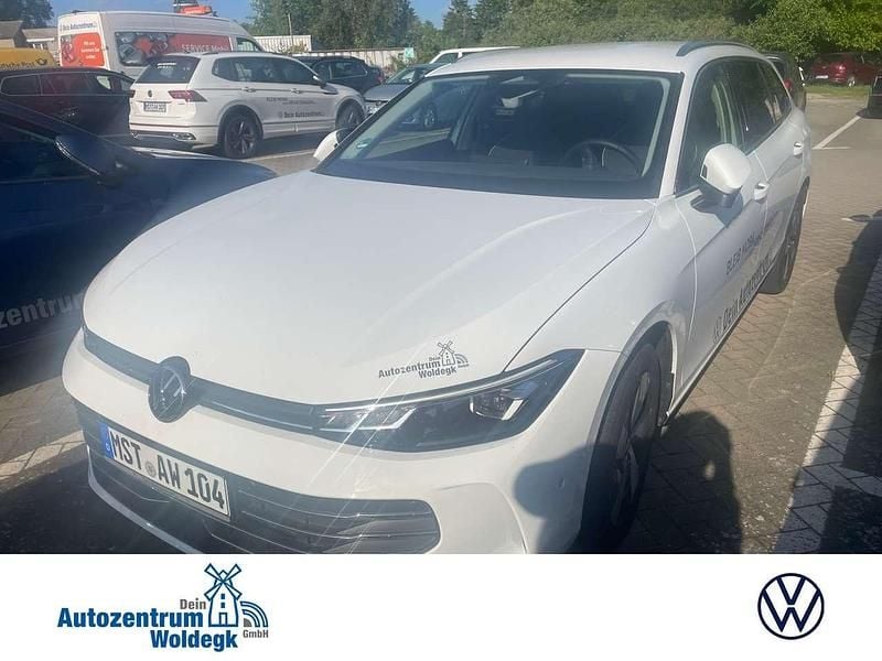 Weiß Gebraucht 2025 VW Passat Business Limousine | 42.500 € (Superpreis) - Bild 1/4