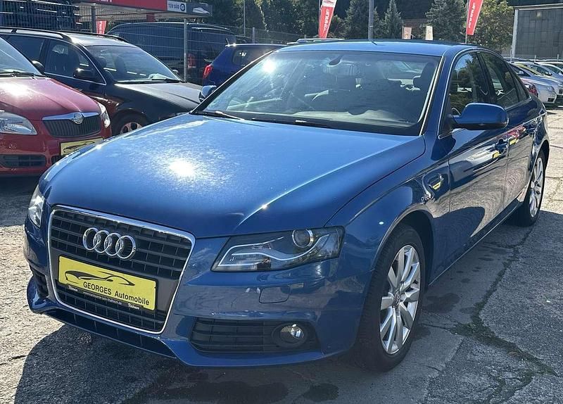 Blau Gebraucht 2010 Audi A4 Ambiente Limousine | 6.490 € (Guter Preis) - Bild 1/4