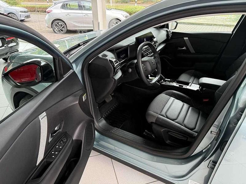 Gebraucht Citroën C4 PureTech 131 PS (96 kW) 2024 Grün Limousine