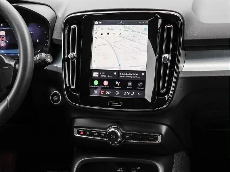 Gebraucht Volvo XC40 Core 163 PS (119 kW) 2024 Grün SUV