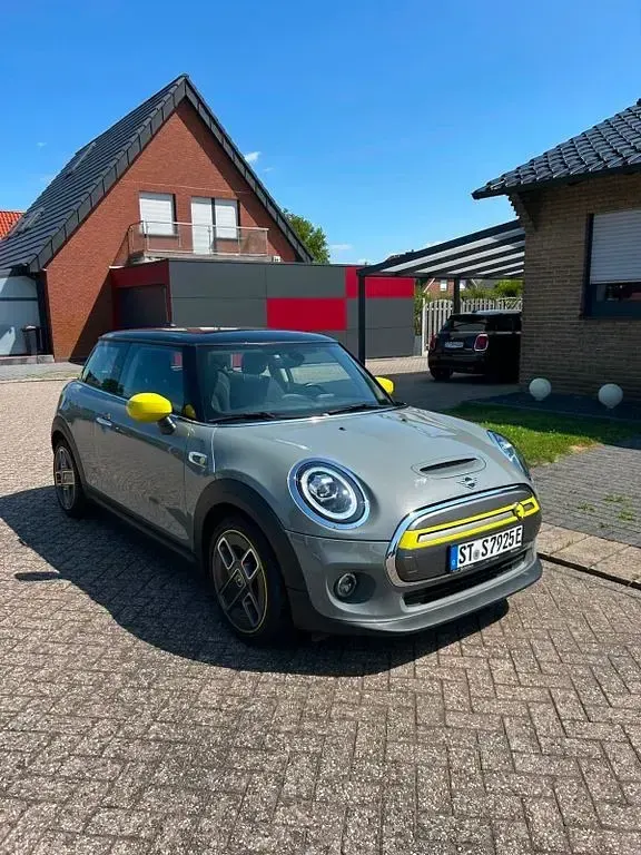 Gebraucht Mini Cooper SE 135 kW (184 PS) 2020 Grau Kleinwagen